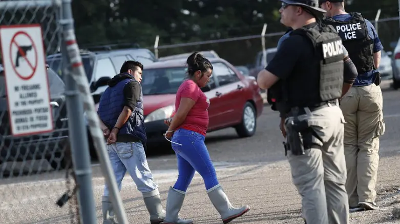 Li DYAyê operasyon kirin ser koçberan û 956 koçberan girtin