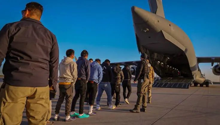 'O ülke' ABD’den gelecek göçmenleri tasiyan uçaklarini kabul edecek