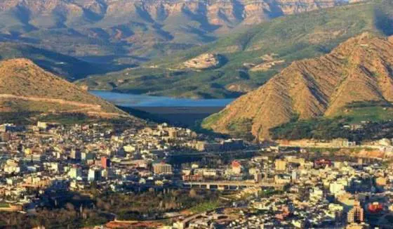 جێگری پارێزگاری دھۆک باسی کردنەوەی بازاڕێکی تایبەت بە سەری ساڵ دەکات