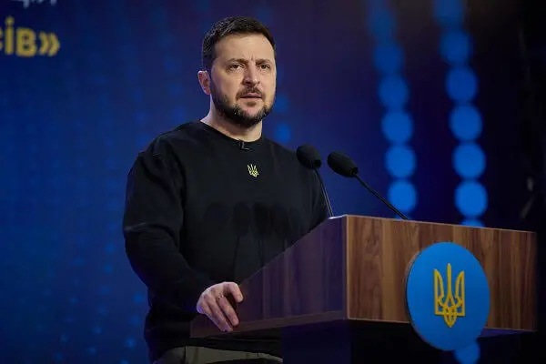 Zelensky: "Rusya, topraklarimiza ‘Sahed’ tipi IHA’larla saldirdi"