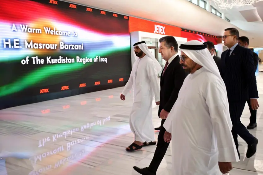 Mesrûr Barzanî tevî sandeya hikûmetê gihîst Dûbaiyê