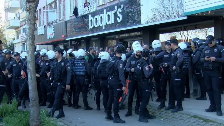 Van'da kayyim protestosu!