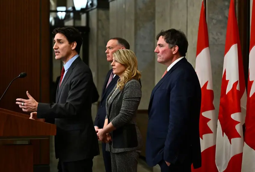 وەزیری دەرەوەی کەنەدا : باجی 25%ی ئەمریکا لەسەر بەرهەمە کەنەدیەکان هەڕەشەیەکی وجوودییە ​​بۆ سەر ئێمە.