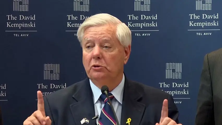 لیندسی گراهام : من لەگەڵ ئەوەدام کە ئیسرائیل ڕاستەوخۆ هێرش بکاتە سەر دامەزراوە ئەتۆمییەکانی ئێران