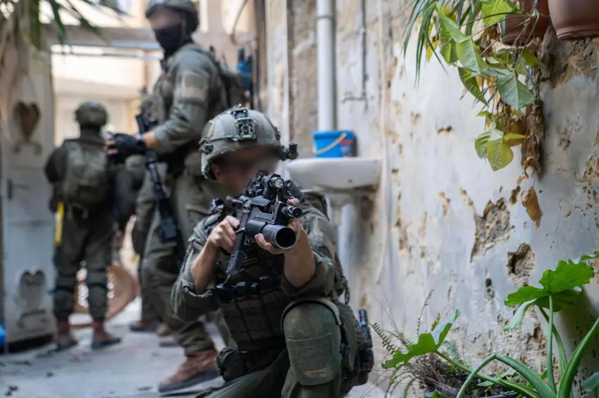 ئۆپراسیۆنە بەرفراوانەکانی سوپای ئیسرائیل لە باکووری سامرە؛ زیاتر لە ٥٠ تیرۆریست كوژراون و ١٠٠ تیرۆریست دەستگیر کران