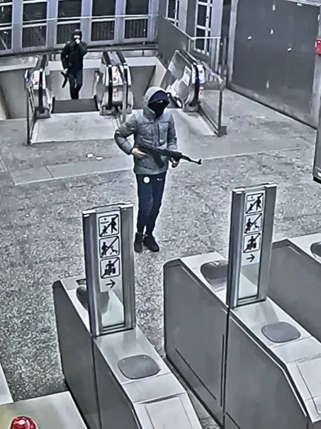 Li stesyona metroyê ya Brukselê êrîseke çekdarî pêk hat