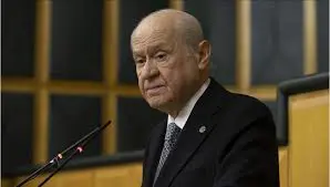 Serokê MHPê Devlet Bahçeli birin nexweşxanê