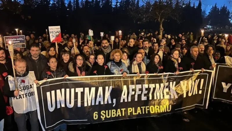 Hatîmogullari: 2 sal derbas bûn lê hê jî mirov di konteyniran de ne