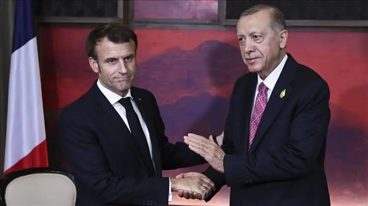 Erdogan ve Macron ile görüstü