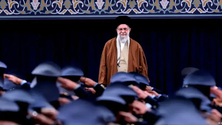 Xamineyî: Em ê bi gefan bersiva gefan bidin