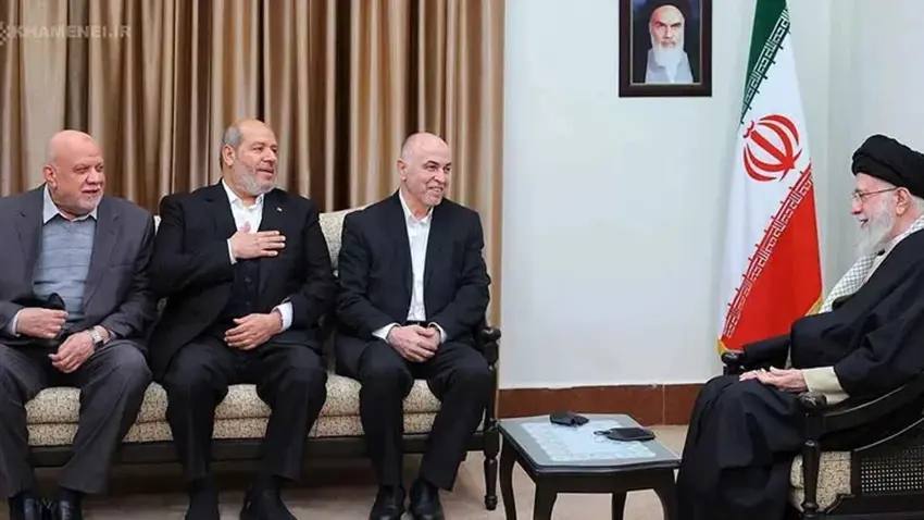 Serokê dînî yê Îranê Hamaney bi rayedarên Hamasê re civiya