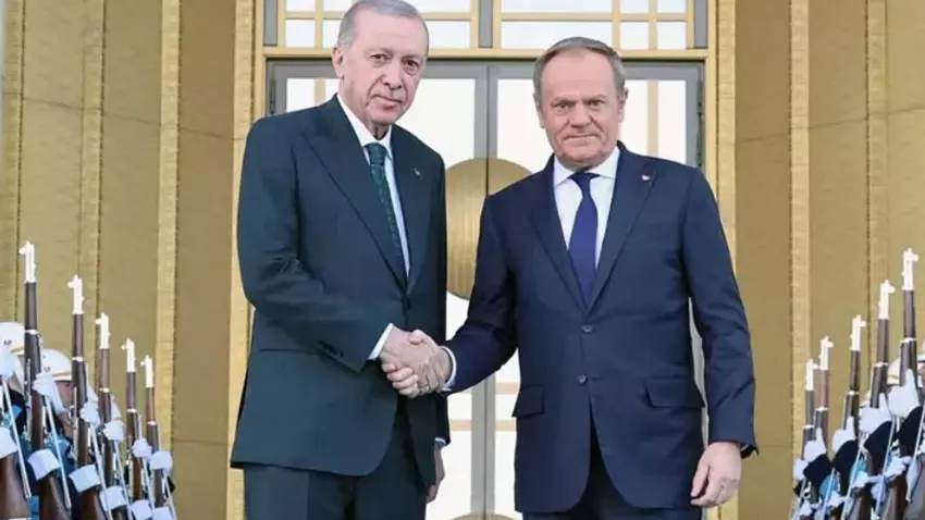 Erdoğan bi serokwezîrê Polonya Tusk re civiya