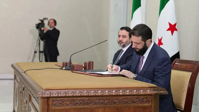 23 Kürt örgütü, Suriye'deki 'anayasal bildirgeyi' reddetti!