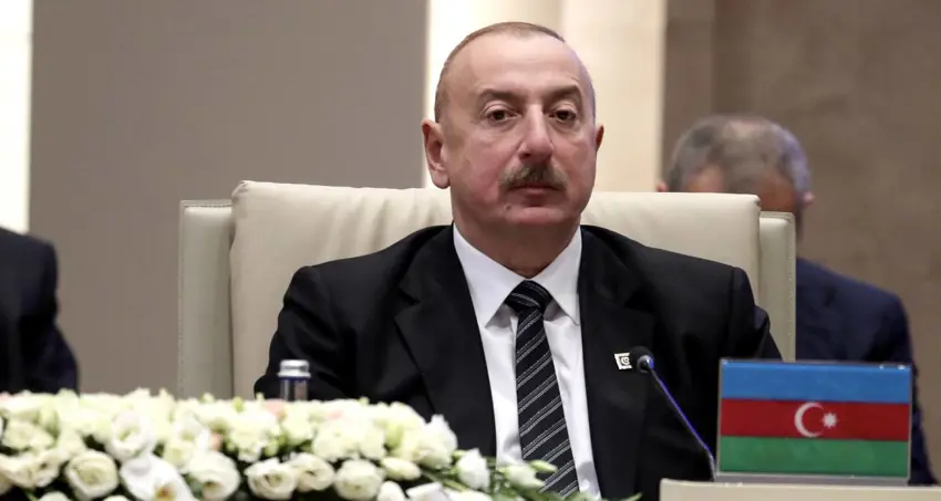 Ilham Aliyev, Azerbaycan'in D-8 üyeligini onayladi