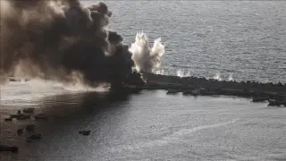 Israil uçaklari, Lazkiye Limani'ni vurdu