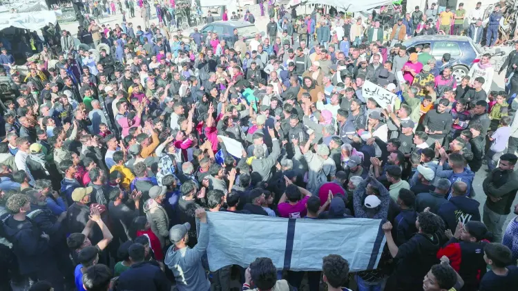 Li Xezeyê gel li dijî Hemasê derket xwepêsandanan