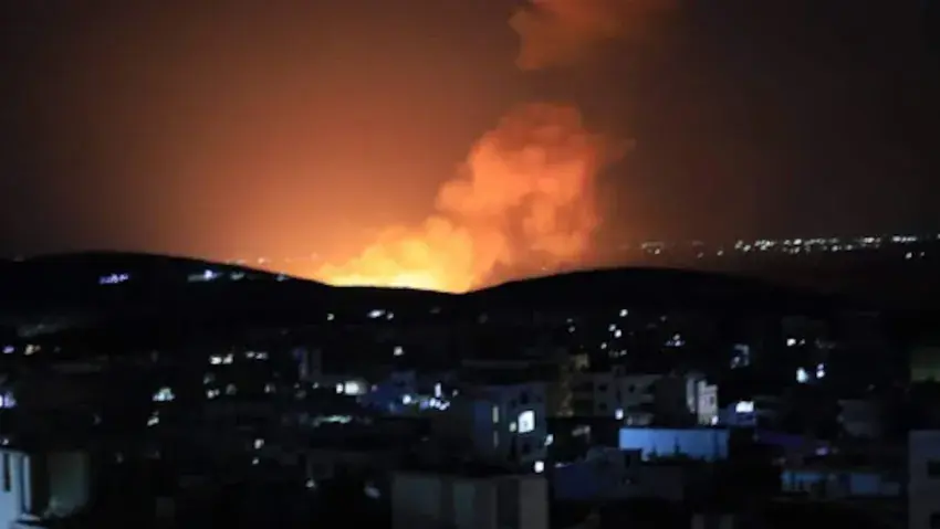 Israil'den Suriye'nin Tartus kentine hava saldiri!