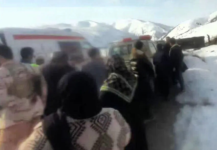 لە ڕووداوێكی هاتوچۆدا لە كوتول ٢١ قوتابی بریندار بوون