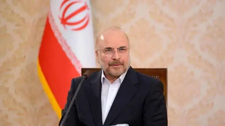 Îran: Armanca Trump di bin navê danûstandinan de çekberdana Îranê ye