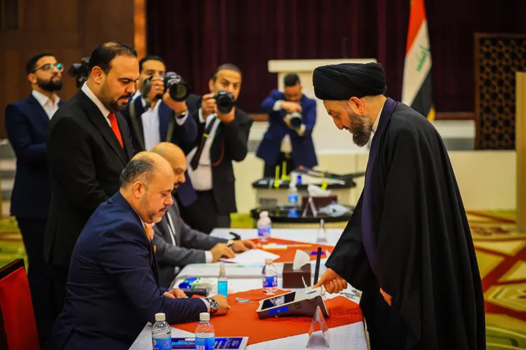 Iraq - 28 milyon kes dikarin di hilbijartinên bê de dengê xwe bidin