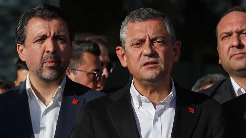 CHP Genel Başkanı Özel'den Sırrı Süreyya Önder'e ziyaret