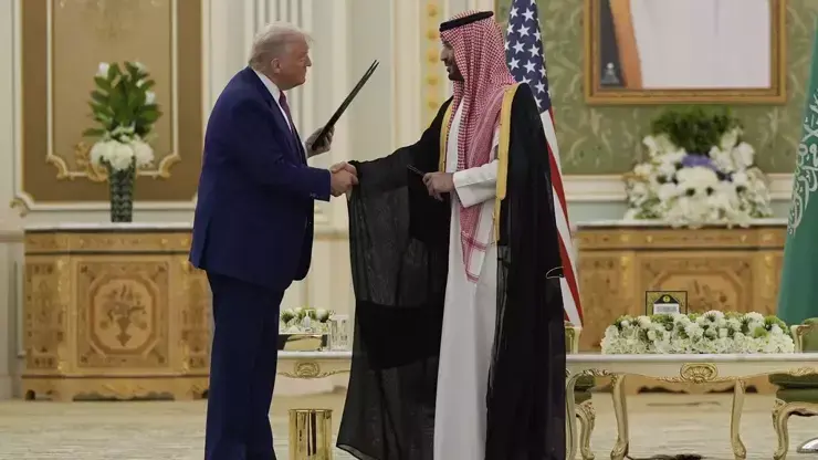 Selman: Me zêdetirê ji 300 milyar dolarî bi DYA (Amerîka) re peymanan îmza kir