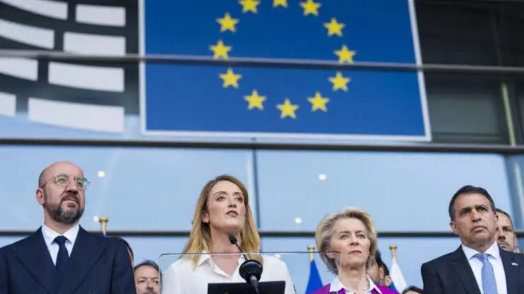 /haberresimleri/2025514/abnin-kurumlararasi-etik-standartlar-kurulu-girisimi-apye-takildiheadLine.webp