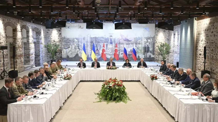 /haberresimleri/2025516/istanbuldaki-rusya-ukrayna-baris-gorusmelerinden-esir-takasi-anlasmasi-ciktiheadLine.webp