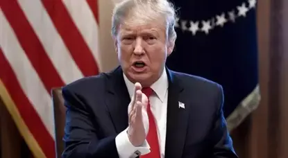 Donald Trump: Her kî ji Îranê petrolê bikire em ê givaşan deynin ser wan