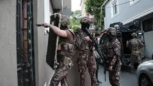Li Îstenbolê operasyona ser rêxistinên çepgir hat kirin: 5 kes hatin girtin