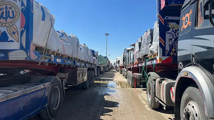 BM: Yardım tırları Gazze'ye girdi ancak Filistinlilere ulaşmadı