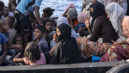 Li peravên Mynamarê di deryayê de 427 koçber wenda bûn