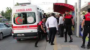 Li bajarê Meletiyê 2 jin bi kêrê hev birîndar kirin