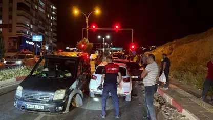 Li bajarê Sêrtê 5 erebe li hev ketin û 5 kes birîndar bûn