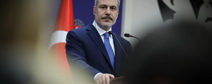 Fidan, Fransız mevkidaşı Barrot ile görüştü