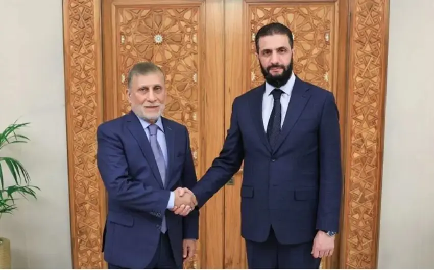 El Şara li Şamê pêşwaziya siyasetmedarê Iraqî Izzat el-Şebendar kir