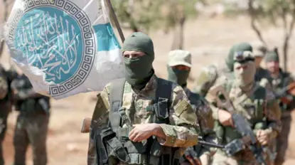 Amerîkayê tevlîkirina 3500 çekdarên cîhadî bo artêşa Sûriyê qebûl kir
