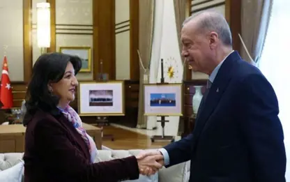 Serokkomarê Tirkiyê Erdoğan di rêya telefonê de Pervin Buldan pîroz kir