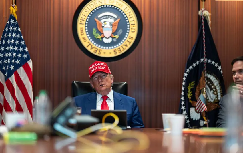Ayrıntıları WSJ yazdı: Trump İran'a saldırıya böyle karar verdi...