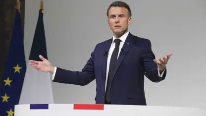 Macron: Rusya kıta için tehdit, Avrupa silahlanmalı!