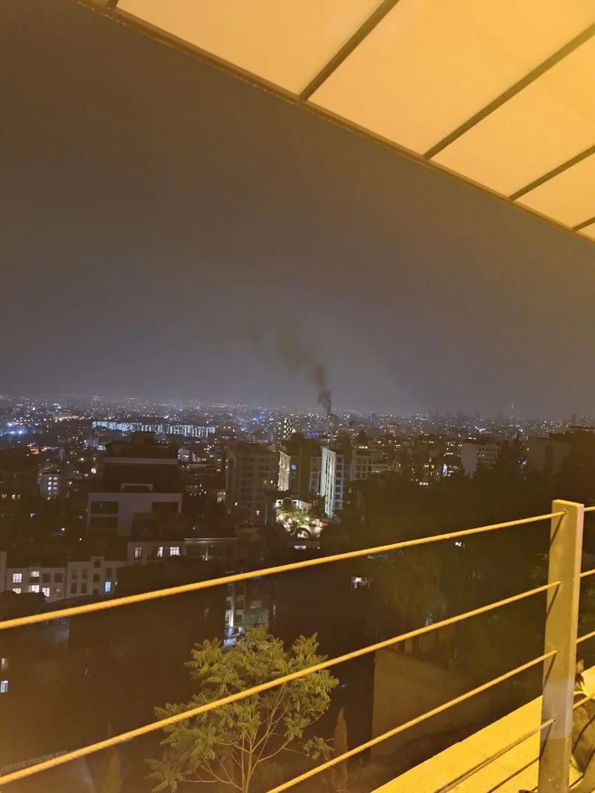 کەناڵە ئیسرائیلییەکان : ئاگرکەوتنەوە لە بورجی ئاسمان لە تاران بەهۆی هێرشی فڕۆکەی بێفڕۆکەوان و بە ئامانجگرتنی بەرپرسانی سوپای پاسداران بووە