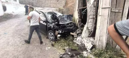 Li Bedlîsê ereba wî li dîwar ket û bû sedema mirina 2 kesan û 2 birîndaran