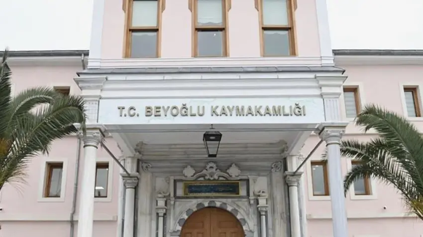 Qeymeqamiya Beyoğlu temamê ahengên şevê ji bo 24 seetan qedexe kir