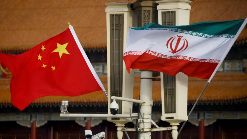 Ji ber dorpêçên Amerîkayê hinardeya petrola Îranê bo Çînê gelekî kêm bû