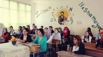 Şanda hikûmeta Sûriyê li ser mijara perwerdê serdana Rojavayê Kurdistanê kir