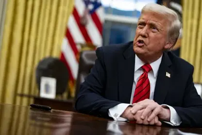 Trump gef li Pûtin xwarine: Ez ê Moskowê bombebaran bikim
