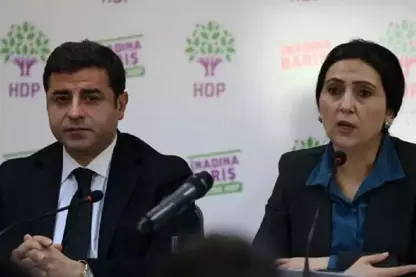 DEM Parti ji bo berdana Selahattin Demirtaş û Figen Yüksekdağ seredanê kir