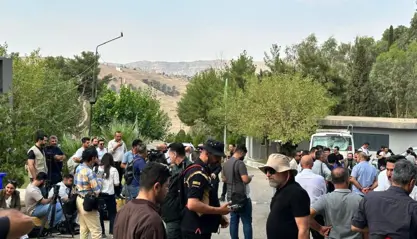 PKK'nin silah bırakma töreni için hazırlıklar sürüyor: Katılımcılar Dukan'da toplandı