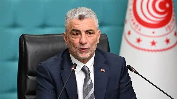 /haberresimleri/2025718/ab-den-turk-vatandaslarina-vize-kolayligi-huk-metten-ilk-aciklamaheadLine.webp