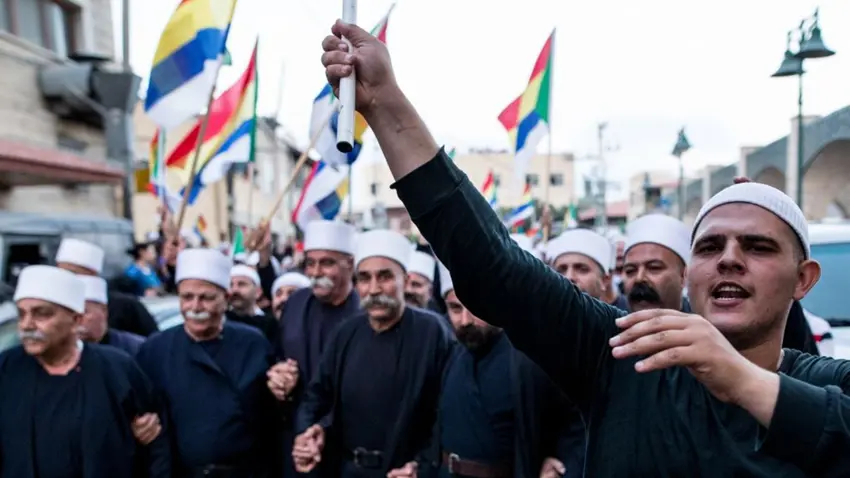 Durziyên Îsraîlê: Em amade ne li Sûriyê şer bikin